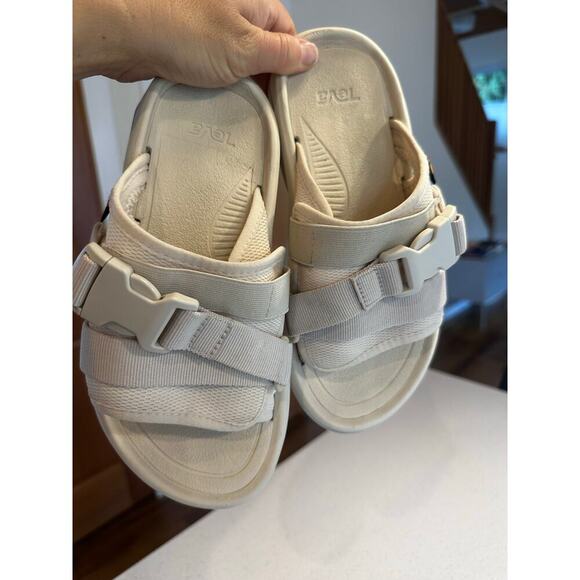 Teva Women's 6 Hurricane Verge Slip-On Slide Sandals in White - Picture 5 of 11